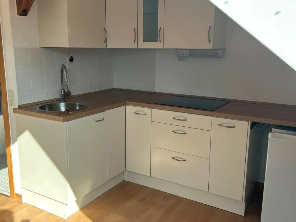 Charmantes 1 Zimmer Appartement / Dachgeschosswohnung in Neuss
