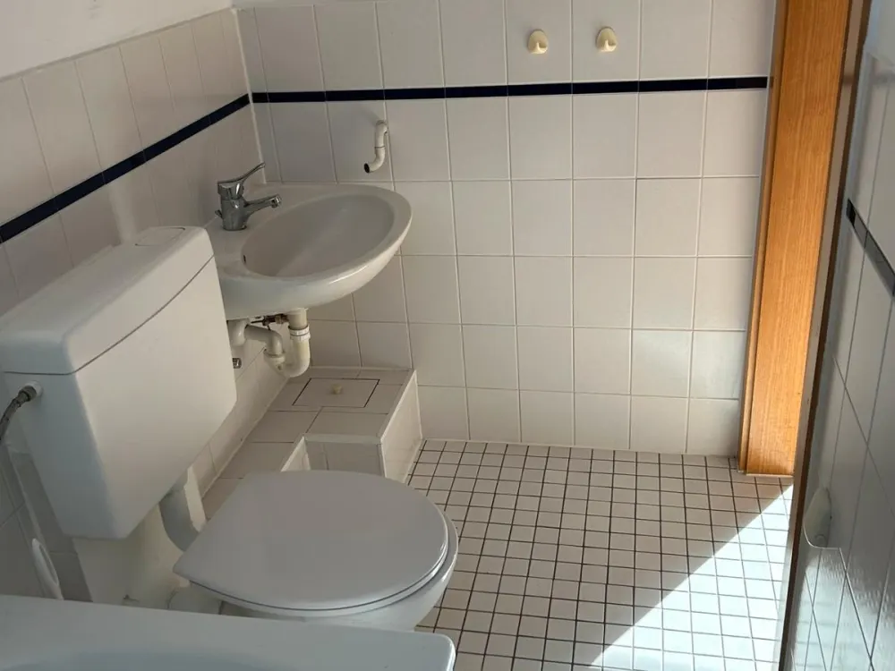 Charmantes 1 Zimmer Appartement / Dachgeschosswohnung in Neuss