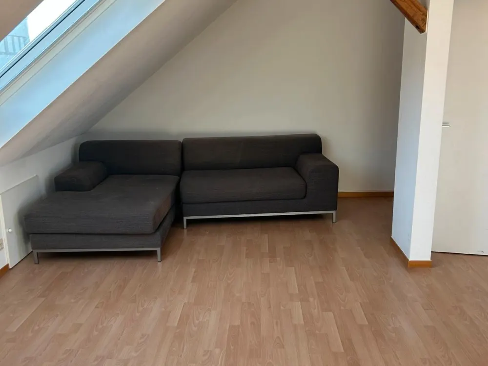 Charmantes 1 Zimmer Appartement / Dachgeschosswohnung in Neuss