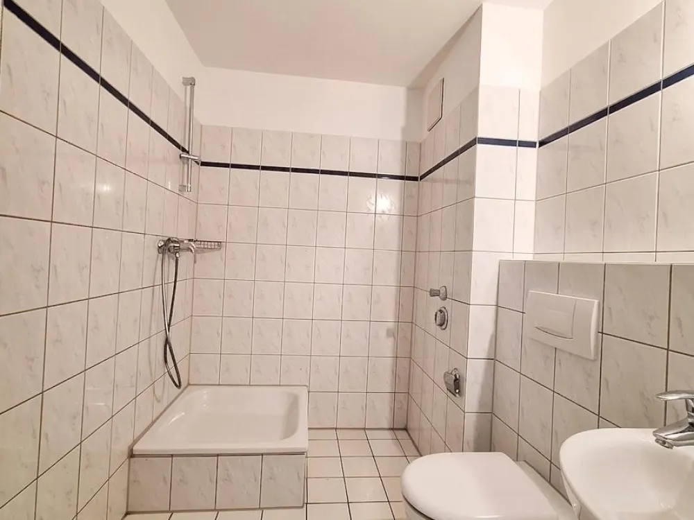 Well-maintained Apartment for Rent with Balcony in Köln Holweide - Wentzel Dr.