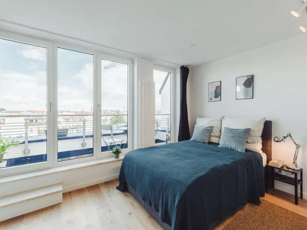 Möbliertes Studio im Dachgeschoss mit Terrasse im Herzen vom Prenzlauer Berg