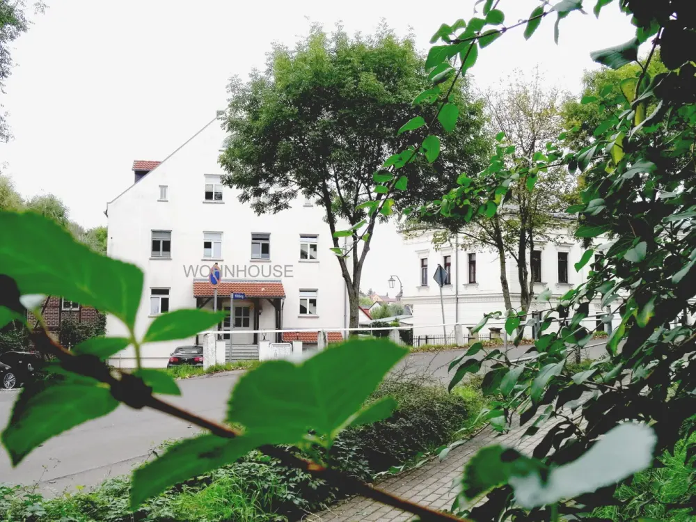 ++2-Room Apartment with Parking Space - Spacious Dining Area - Surrounded by Greenery - CLOSE TO THE LAKE! Zwenkau ++