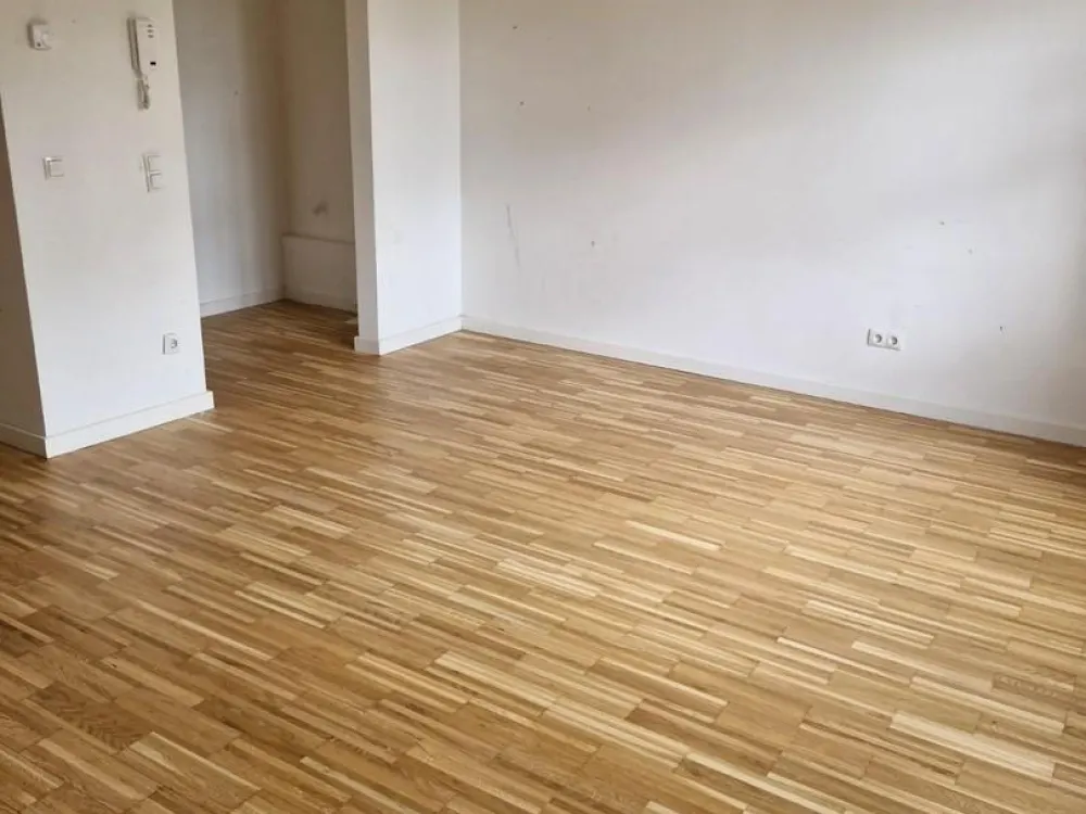 Sanierte 2-Zimmer-Wohnung mit Balkon, im Park, Berlin-Staaken