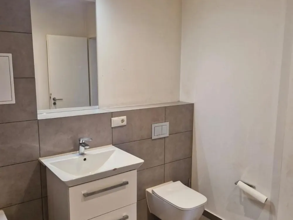 Sanierte 2-Zimmer-Wohnung mit Balkon, im Park, Berlin-Staaken