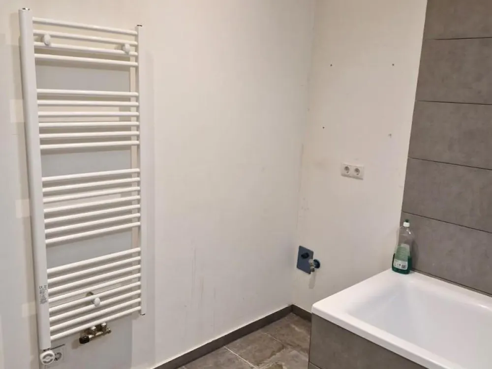 Sanierte 2-Zimmer-Wohnung mit Balkon, im Park, Berlin-Staaken