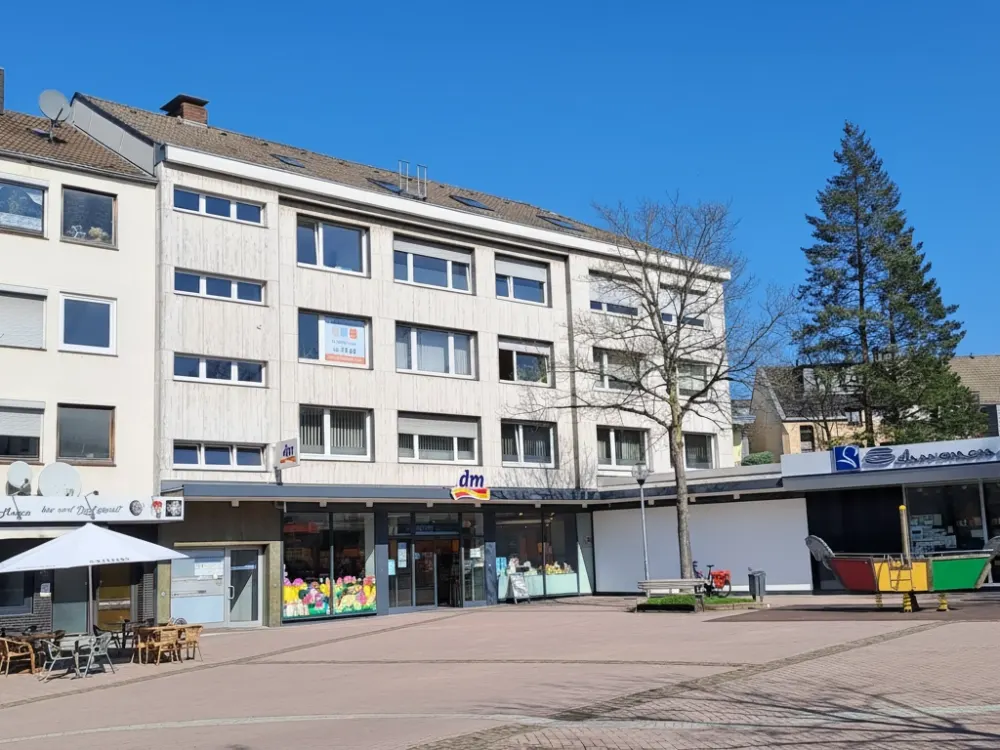 Haan Zentrum - Fußgängerzone! Großzügige Dachgeschosswohnung mit 2,5 Zimmern!