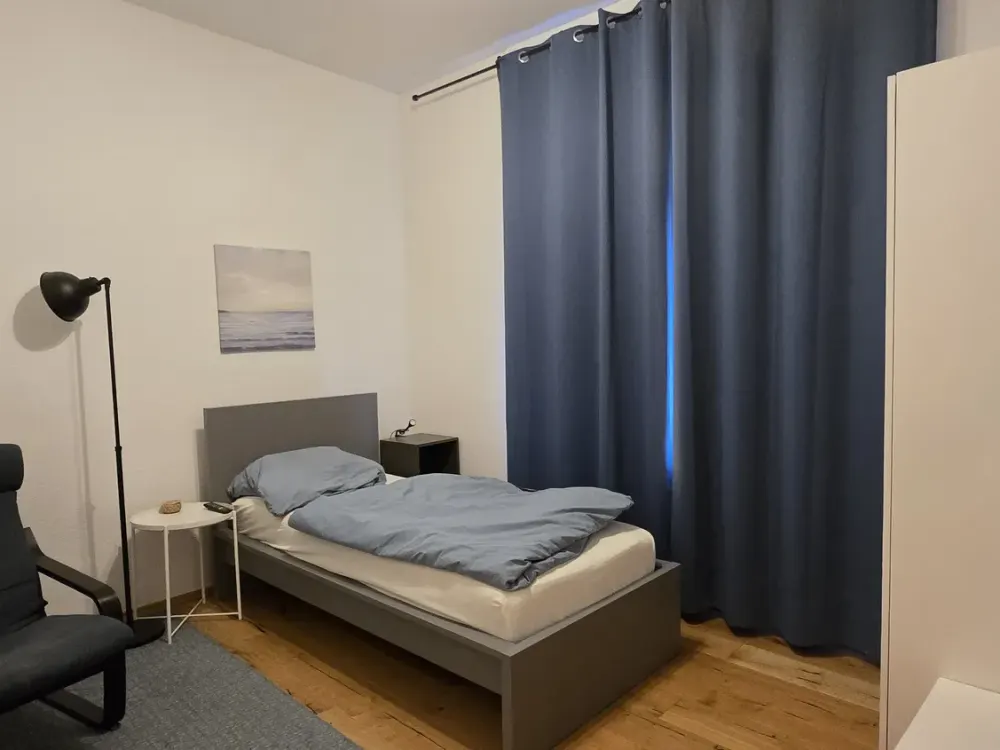 Stylisches WG-Zimmer nahe Karlsruhe, möbliert, zentral & flexibel (ideal für Studierende)