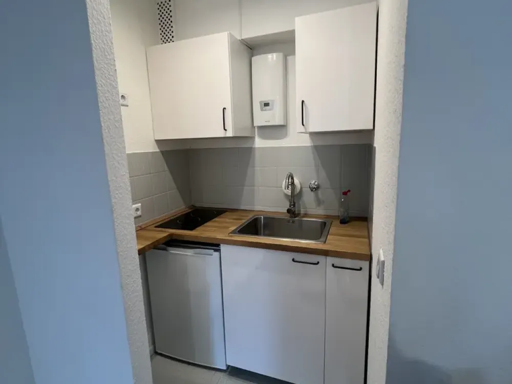 Möbliertes 1-Zimmer-Apartment in zentraler Lage