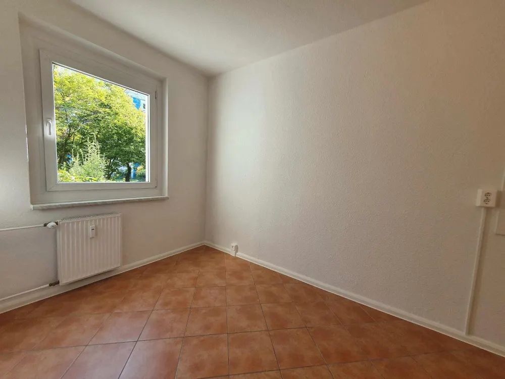 Ab sofort***Einziehen und wohlfühlen***3 Zimmer mit Balkon und Wannenbad!