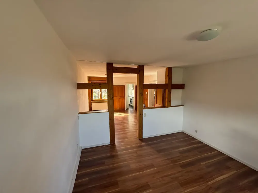 Lichtdurchflutete 2,5 Zimmerwohnung, zentral mit tollem Ausblick