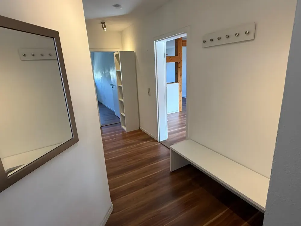 Lichtdurchflutete 2,5 Zimmerwohnung, zentral mit tollem Ausblick