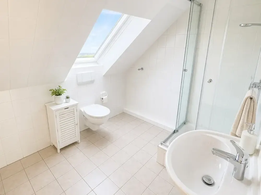 *Seltene Gelegenheit: ein Zuhause der Extraklasse mit Dachterrasse und über zwei Etagen mit viel Rau