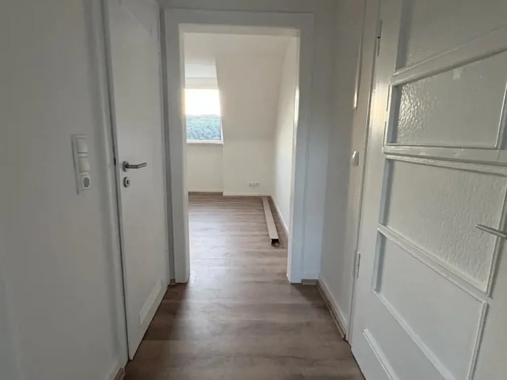 Modernized 1-Room Apartment in Hagen-Altenhagen