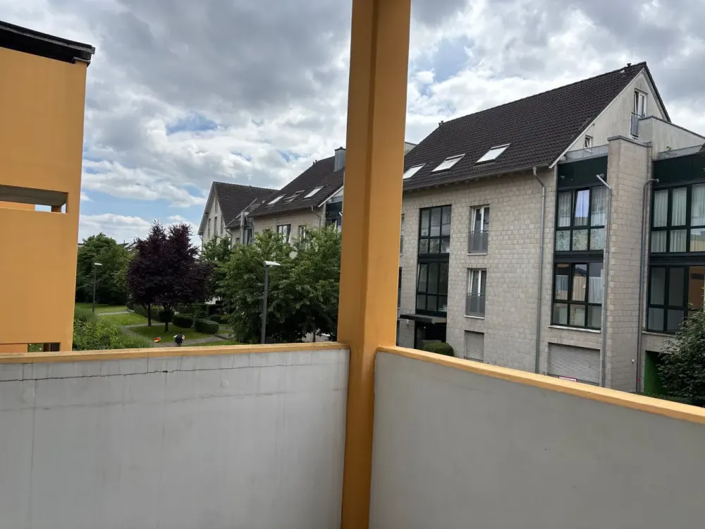 Einziehen und wohlfühlen! 2 Zimmer Wohnung mit Balkon!