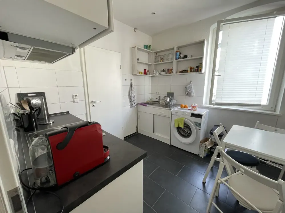 Gepflegte 4 Zimmer Wohnung mit sehr guter Anbindung