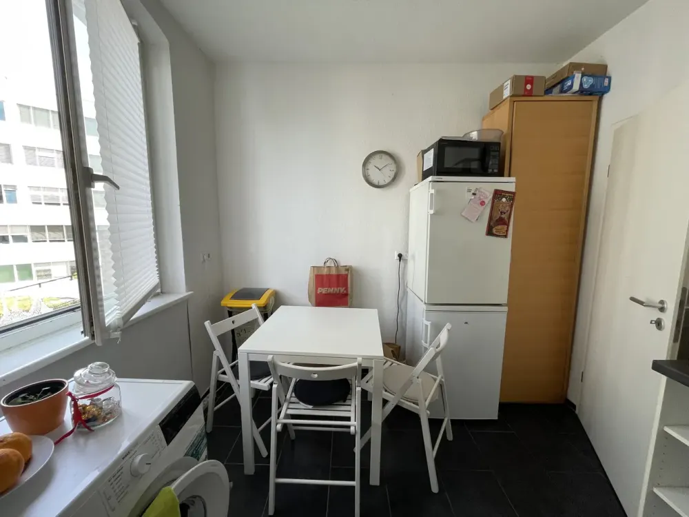Gepflegte 4 Zimmer Wohnung mit sehr guter Anbindung