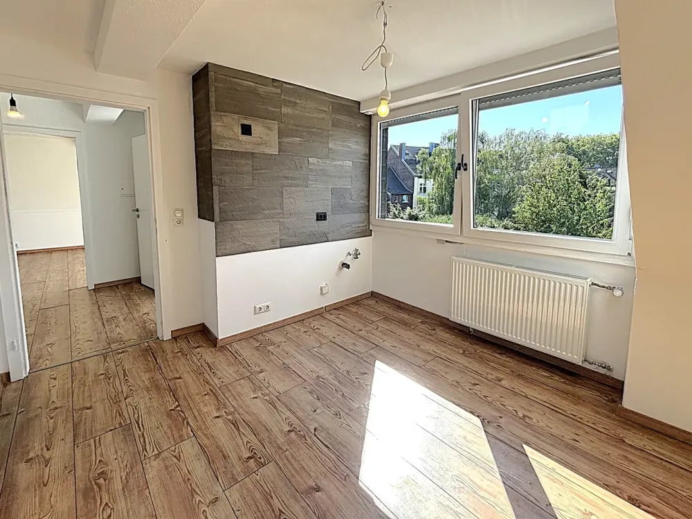 Ideal für eine 2er-WG, großzügige 2-Zimmer-Wohnung mit Balkon in Krefeld-Uerdingen