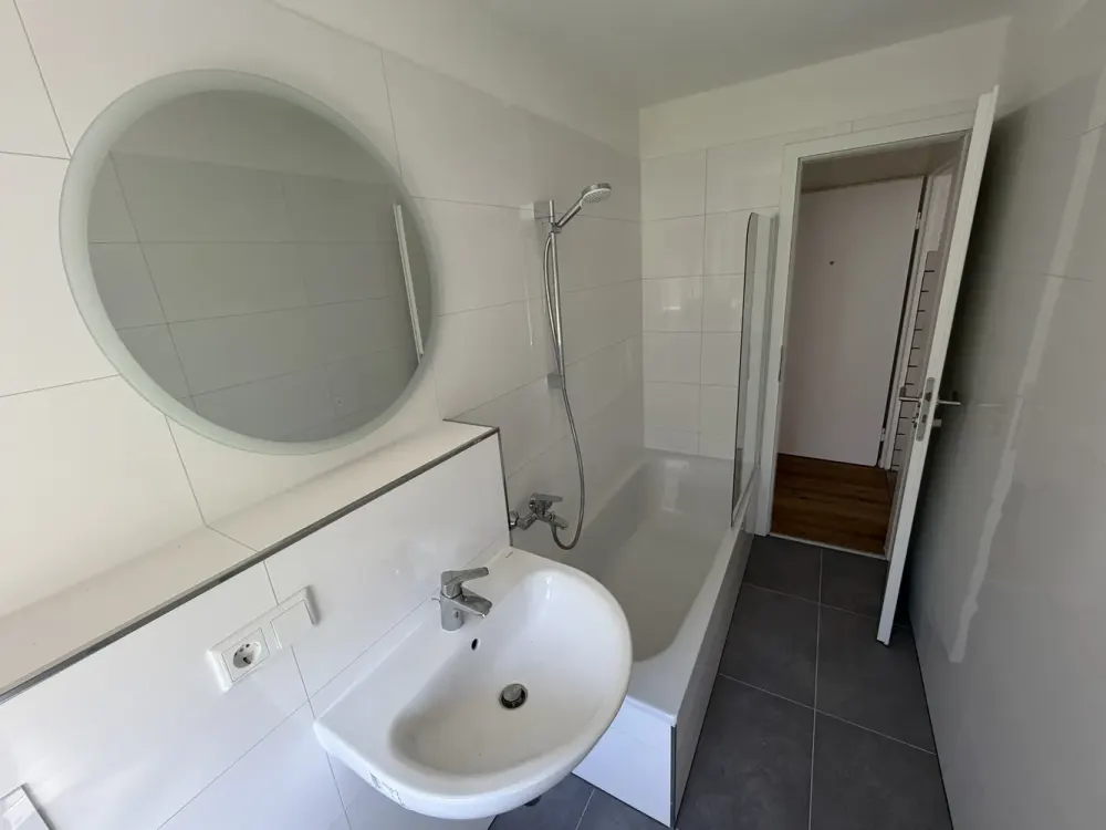 3-Zimmer-EG Wohnung - Gartenblick - Erstbezug nach Kernsanierung