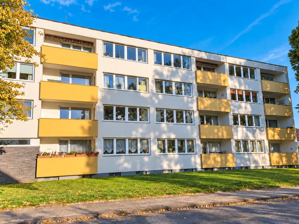 Kernsanierte Wohnung mit Balkon + Aufzug in Paderborn -auch WG-