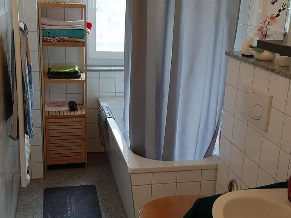 Nachmieter ab 1.11. gesucht | Südvorstadt: 2-Zimmer-Wohnung | EBK | Balkon