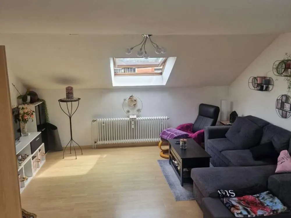Schöne 2-Zimmer-Dachgeschosswohnung im 3-Familienhaus in Waltrop