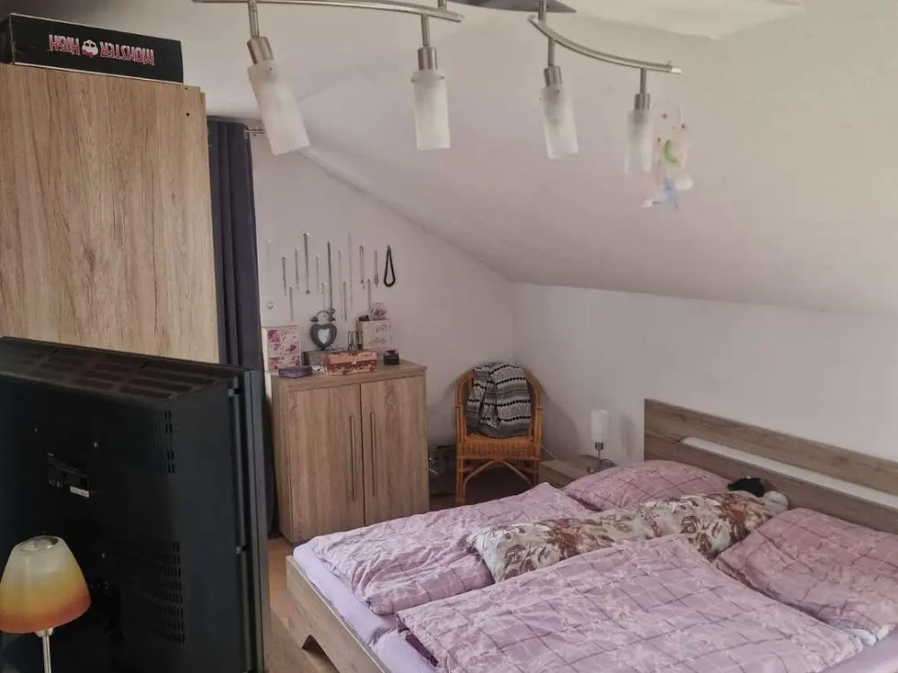 Schöne 2-Zimmer-Dachgeschosswohnung im 3-Familienhaus in Waltrop