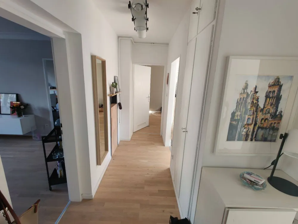Sanierte helle 3 Zimmerwohnung in St. Peter mit Balkon, Eiche-Parkett, ruhige Sackgasse, verkehrsgünstige Lage