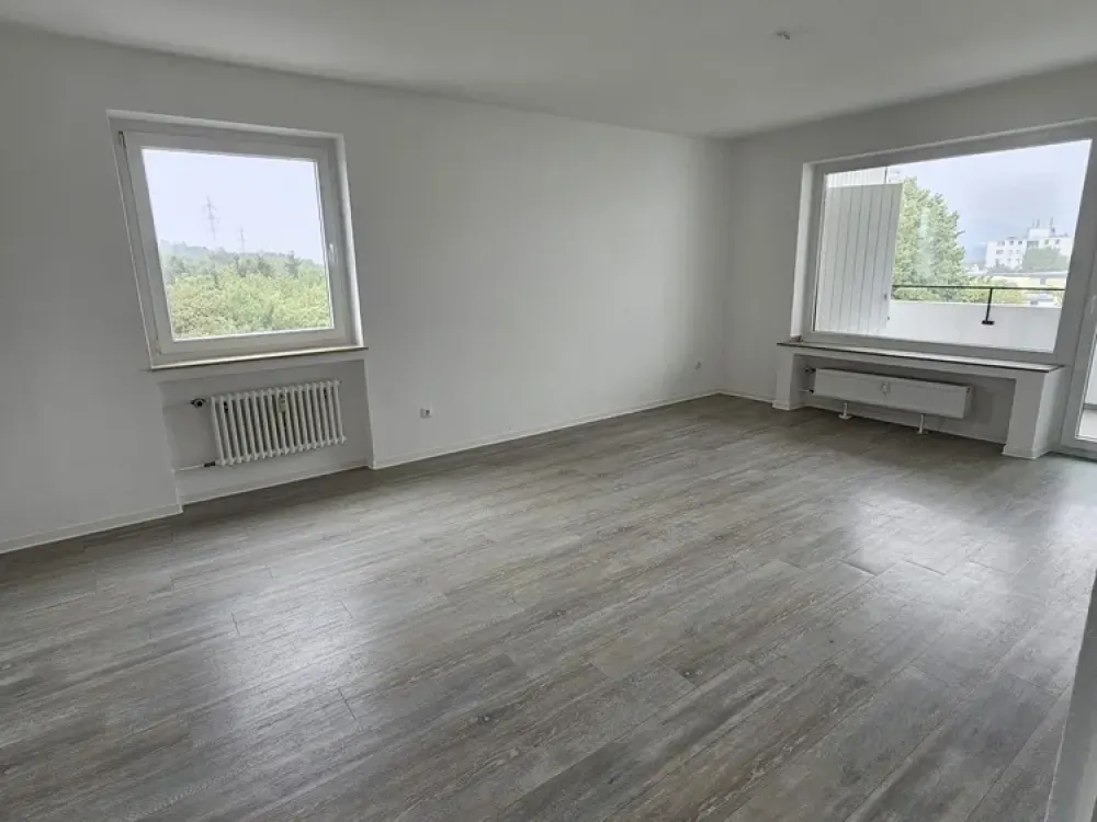 ***WBS notwendig*** Helle 3-Raum-Wohnungim 7. Stock mit Balkon in Iserlohn, Bieler Straße