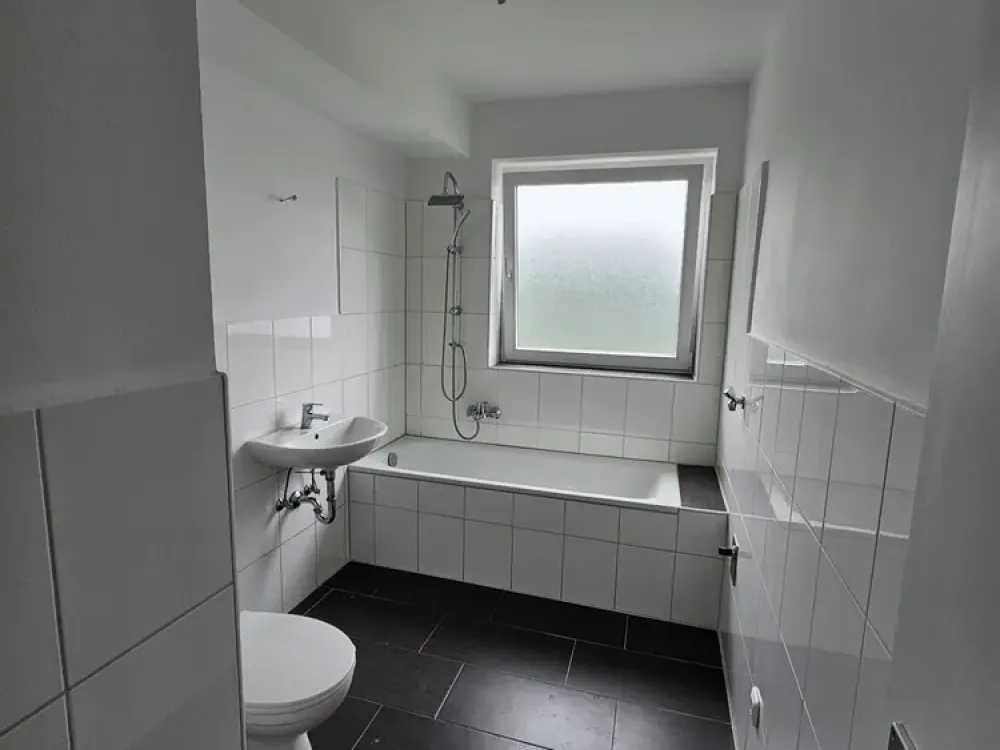 ***WBS notwendig*** Helle 3-Raum-Wohnungim 7. Stock mit Balkon in Iserlohn, Bieler Straße