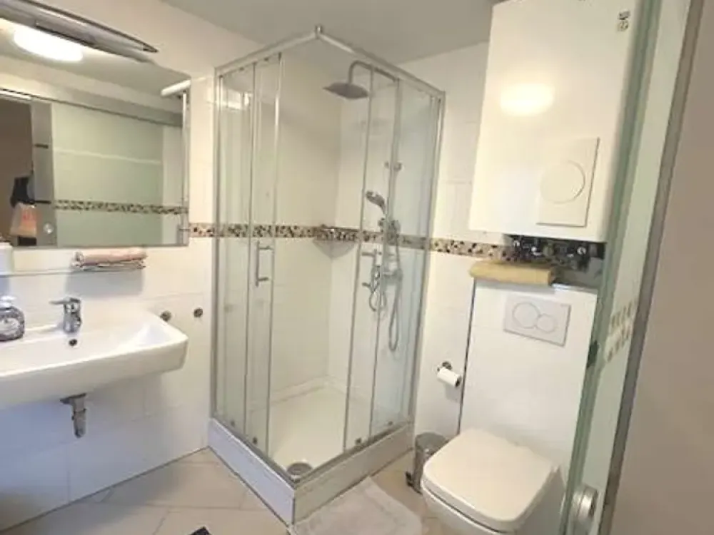 Ausgefallenes Lofthaus - Micro-Apartment - mit Terrasse - top-möbliert - ruhig und zentral gelegen!