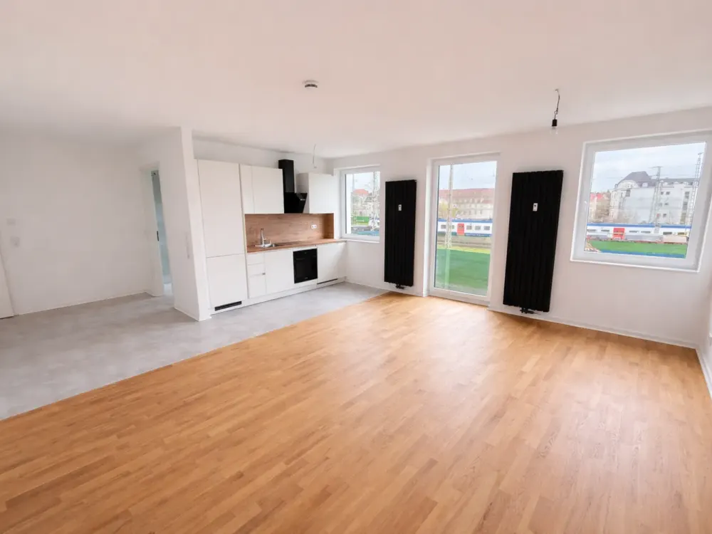 ERSTBEZUG! Hochwertige 2-Zimmer-Wohnung mit Einbauküche & Parkett, zentrale Lage Ecke Parkallee