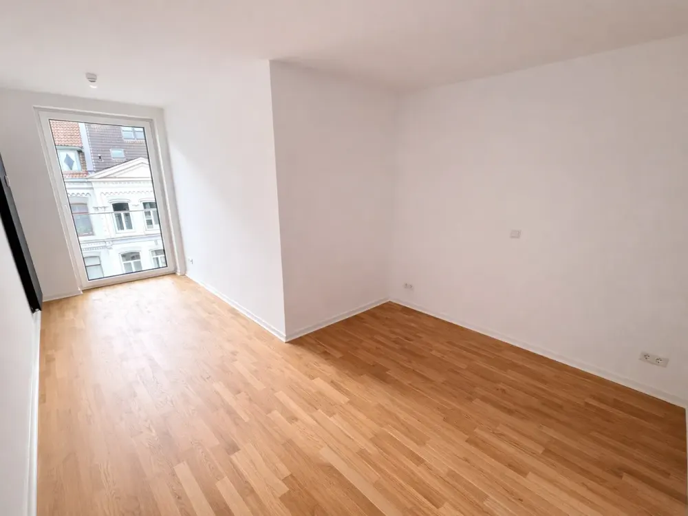 ERSTBEZUG! Hochwertige 2-Zimmer-Wohnung mit Einbauküche & Parkett, zentrale Lage Ecke Parkallee