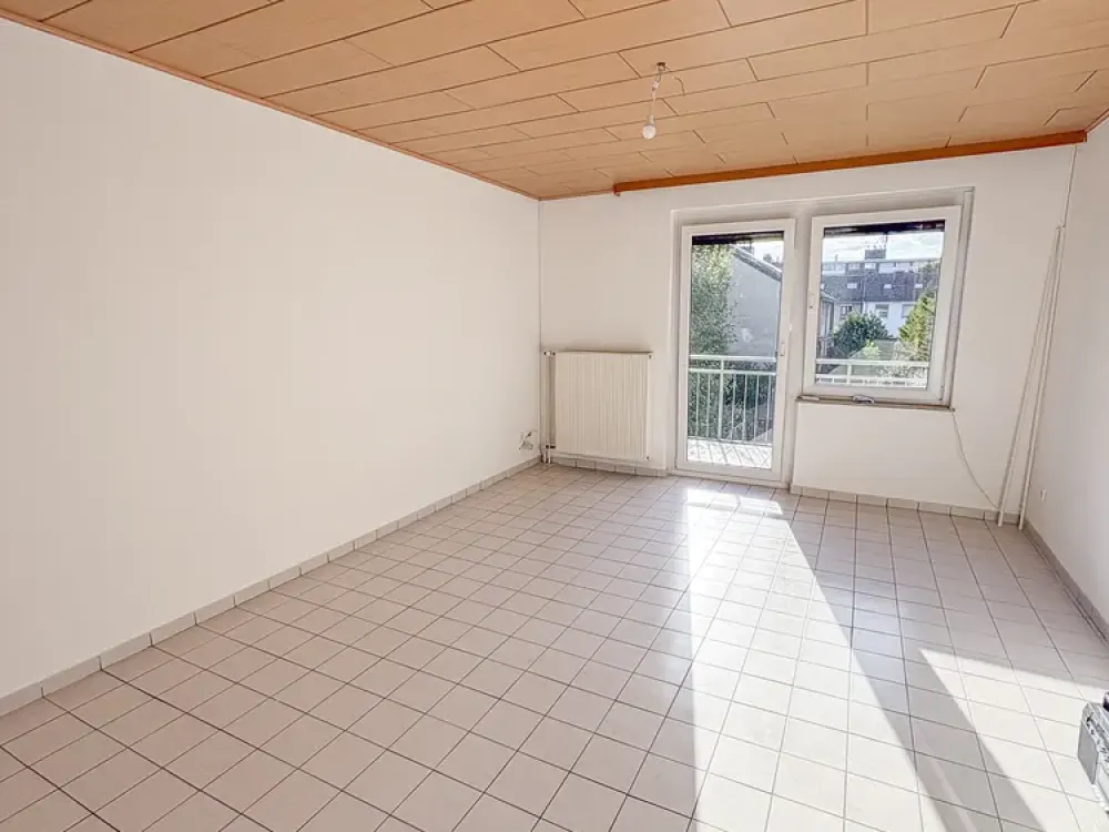 Befristete 4-Zimmer-Maisonettewohnung in Düsseldorf-Wersten