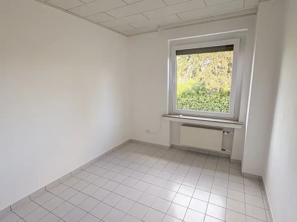 Befristete 4-Zimmer-Maisonettewohnung in Düsseldorf-Wersten