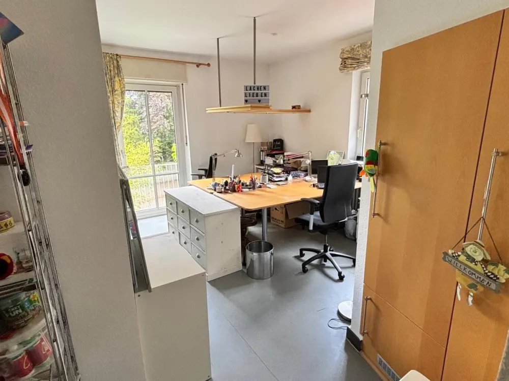 Große Wohnung in Erlenstegen: 4-Zimmer-Wohnung mit Dachterrasse