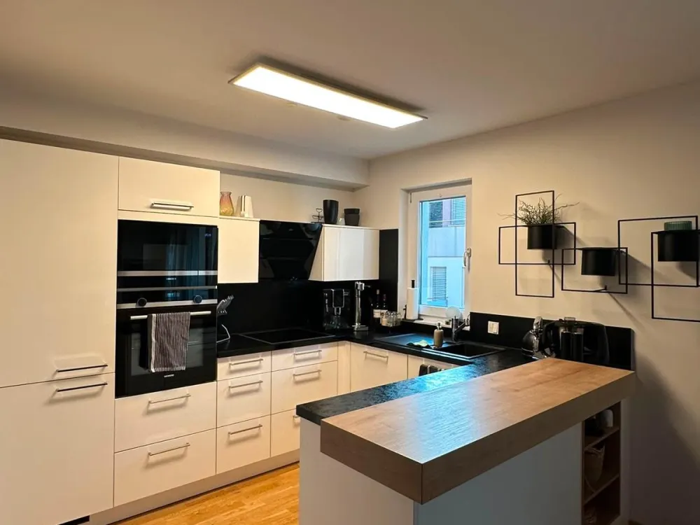 Möblierte 3-Zimmer-Wohnung mit Balkon