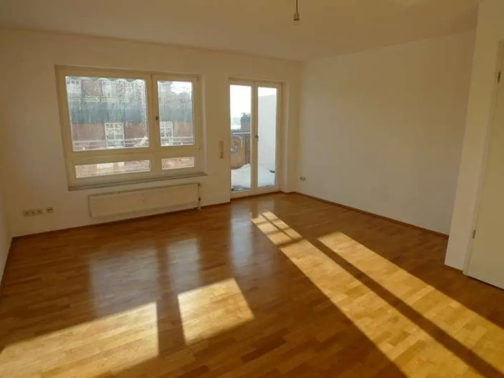 Attraktive 2 -Zimmerwohnung mit Balkon direkt am Yachthafen!!!!