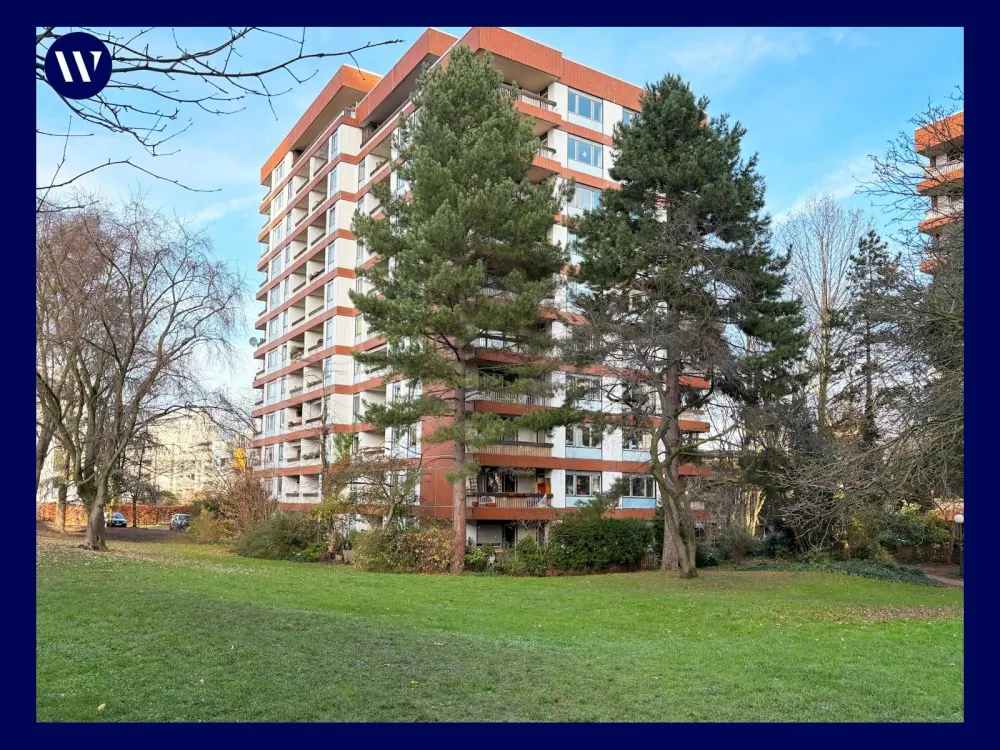 Wohnen im Grünen! Modernisierte, helle 3-Zimmer-Wohnung + Süd-Balkon, neues Bad, Abstellraum, Aufzug