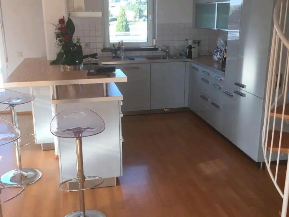 Wunderschöne 4,5 Zimmer Maisonette Wohnung mit Klimaanlage