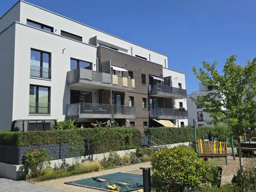 Moderne 3-Zimmer-Wohnung mit Einbauküche und Balkon in Grünau, Berlin