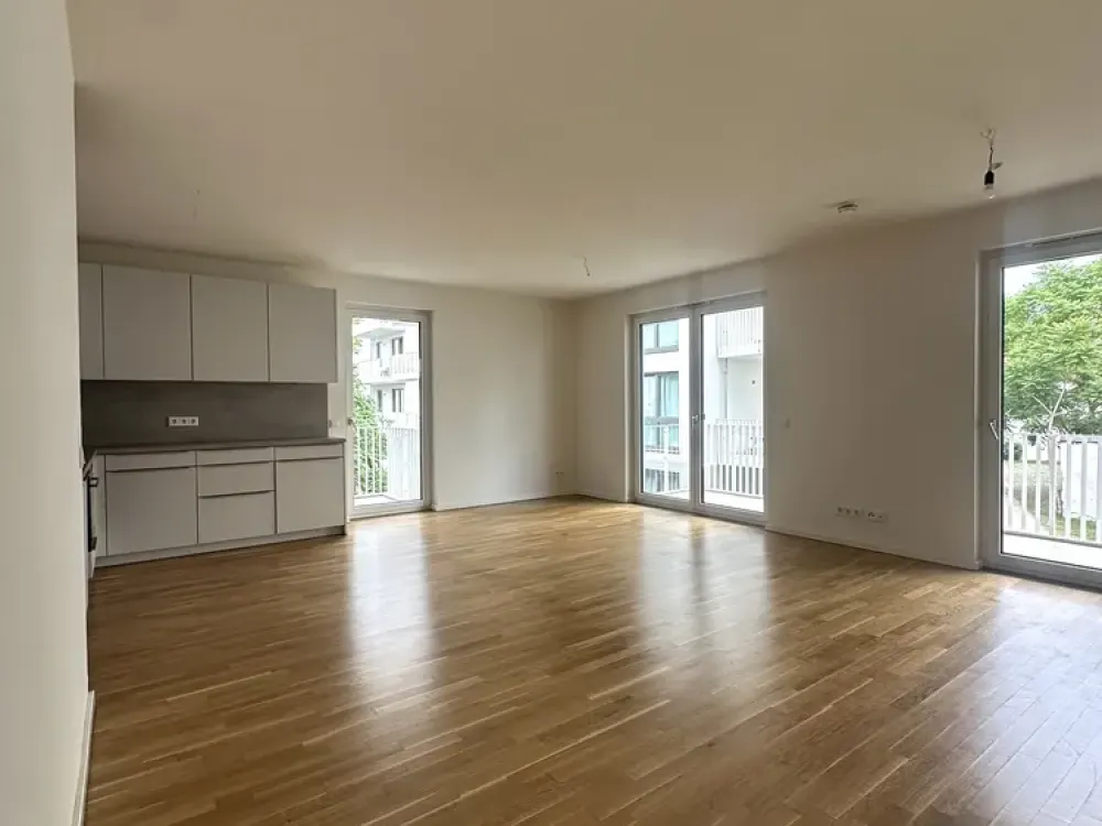 4-Zimmer * Balkon * Einbauküche * 2 Bäder * Ruhig & zentrale Lage in Moabit * WG-geeignet