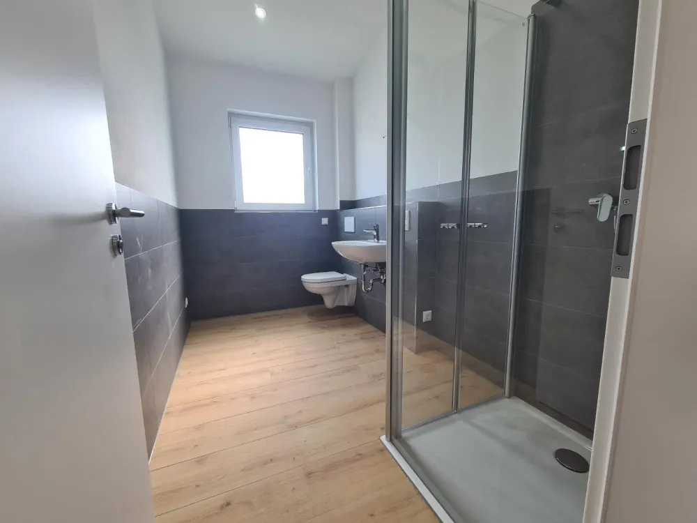 Neubau Erstbezug Helle 2-Zimmer Dachgeschoss mit Balkon Mörfelden