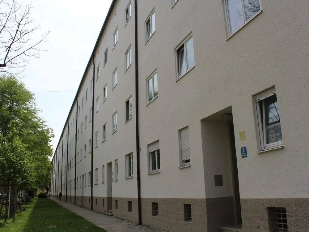 2 Zimmer in Berg am Laim