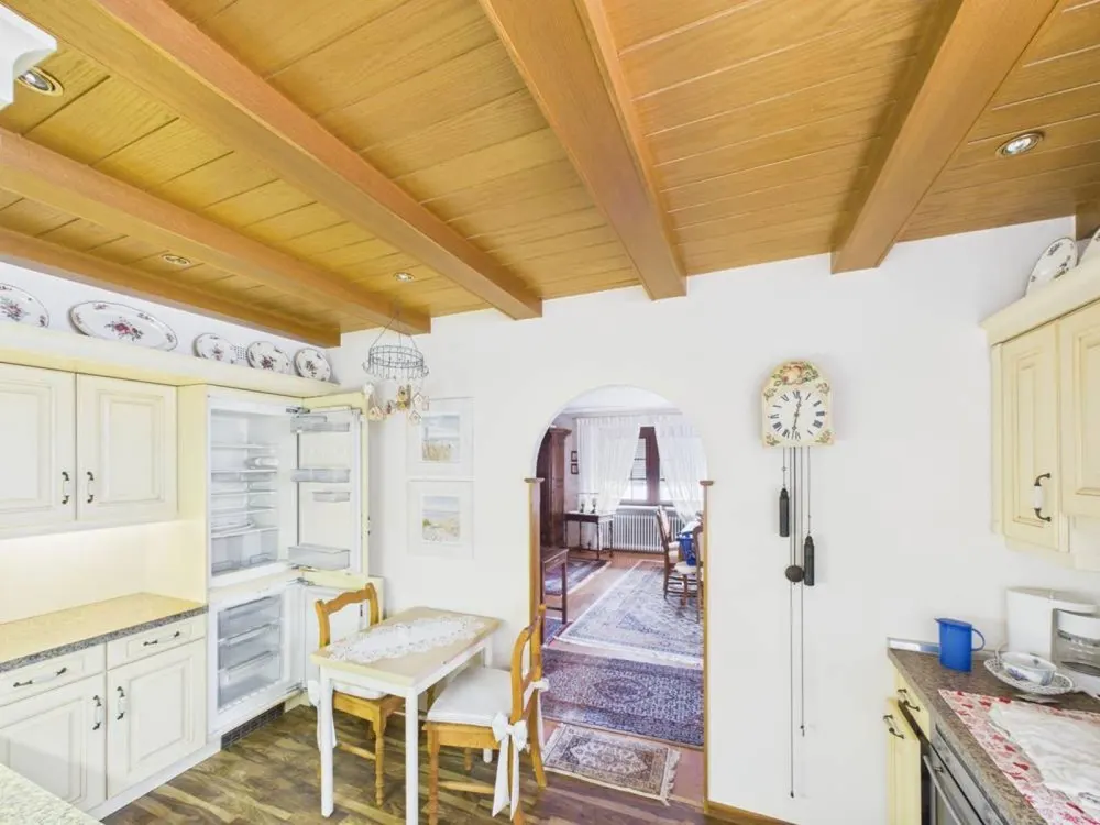 Zur Vermietung: Großzügiges Wohnen auf 119 m², mit Wintergarten & Terrasse!