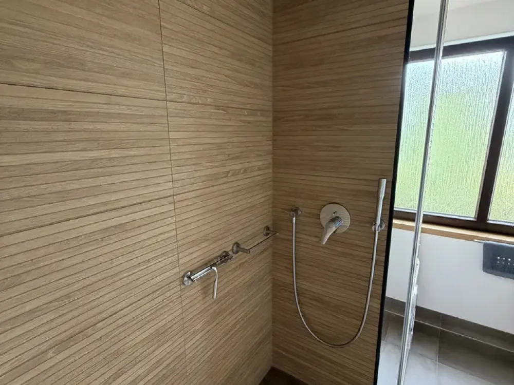 Möblierte 3-Zimmer-Wohnung mit Balkon und modernisiertem Bad in Erftstadt-Liblar