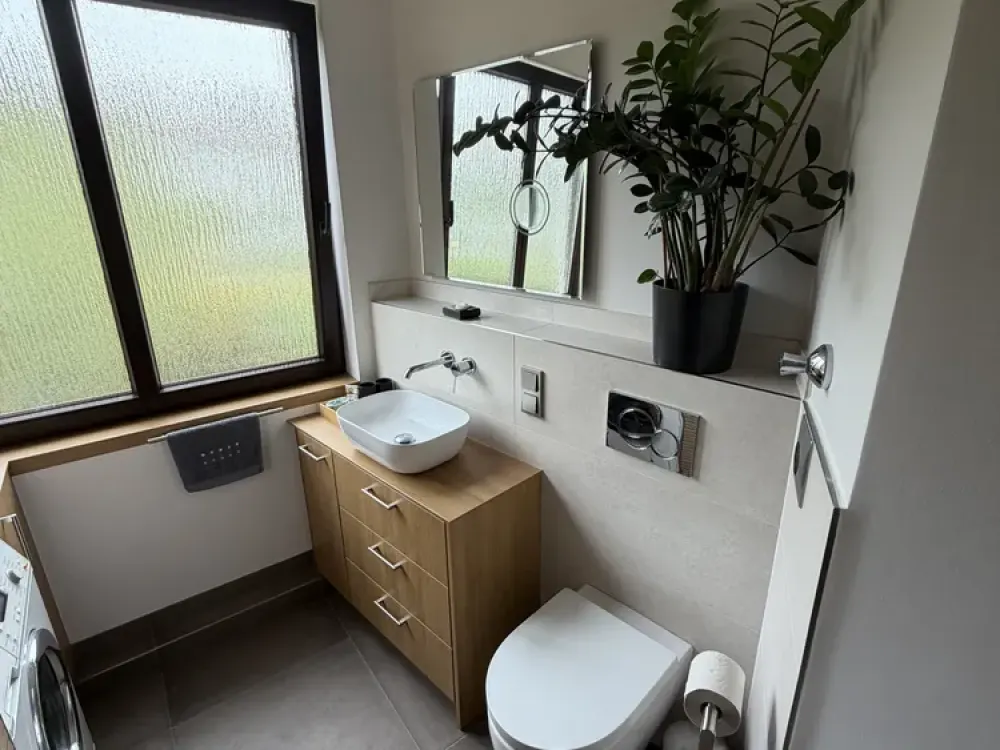 Möblierte 3-Zimmer-Wohnung mit Balkon und modernisiertem Bad in Erftstadt-Liblar