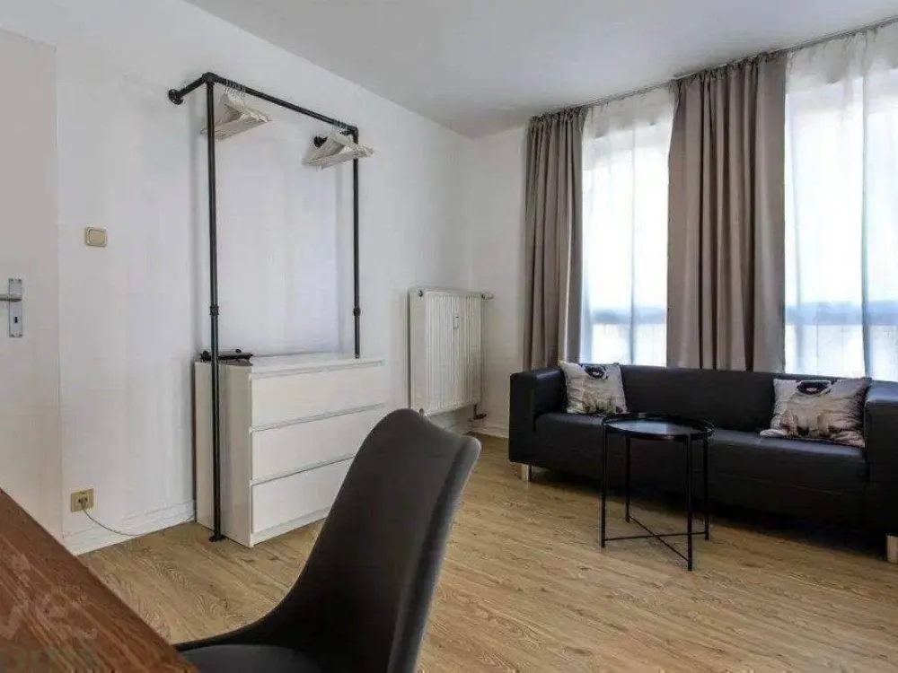Ab 15.09.2026 - schickes und modernes 1-Zimmer-Apartment mit Balkon - top Lage im Frankfurter Westend
