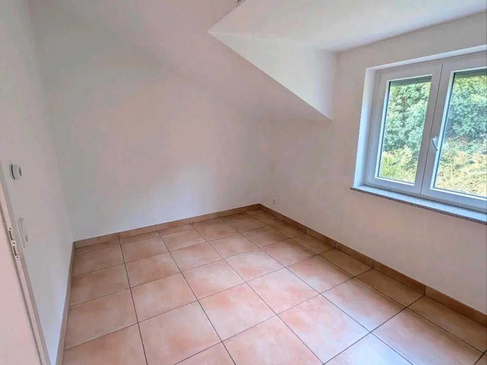 95sqm Attic Apartment for Rent