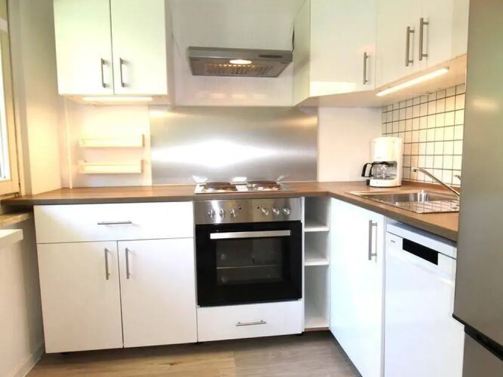 24865HomeCompany Dresden Möbliert/Furnished 3-Zimmer Apartment in Dresden-Strehlen max. 4 Personen