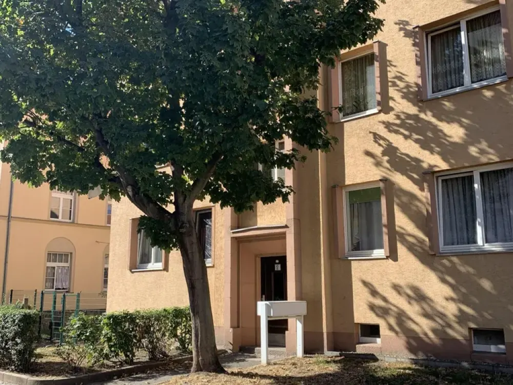 2-Room Apartment with Balcony in Leipzig-Neulindenau